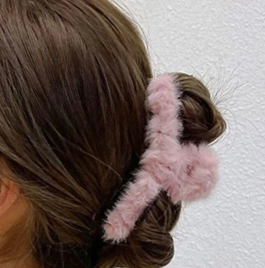 Thumbnail: Pink Fluffy Plush Hair Claw Clip