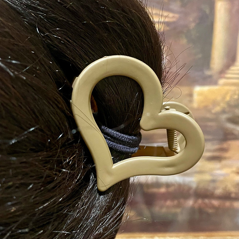 Thumbnail: A stunning Coffee Heart Hair Claw Clip, meticulously crafted for elegance and sophistication.