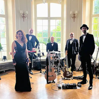 Little Star Paris en quintet au Château de Rilly — animation musicale pour un événement d'entreprise AMCI en Champagne