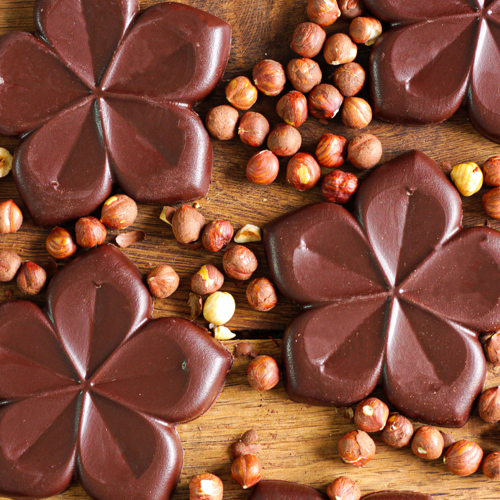 Tablette Fleur Fête des Pères Praliné Noisette & Chocolat Noir