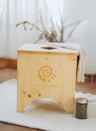 Steaming Hocker Martina Müllner