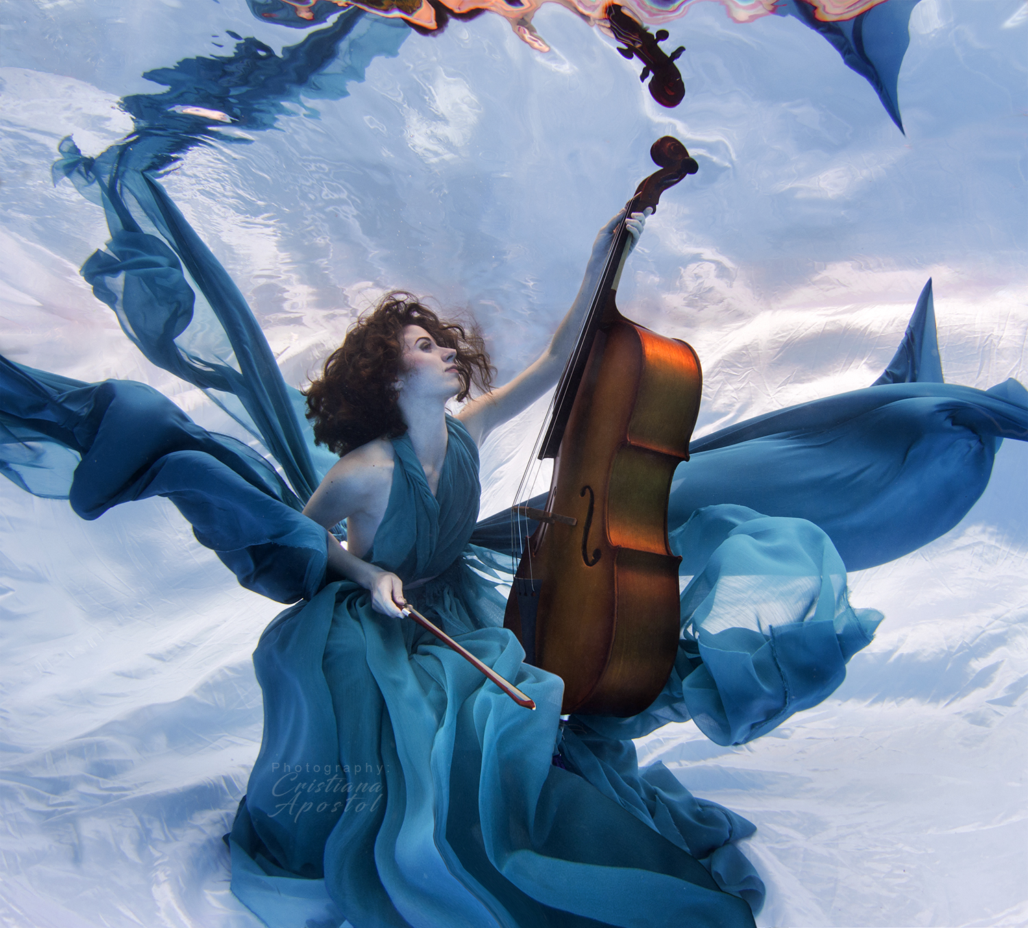 Naiads · XII — underwater concept photograph by Cristiana Apostol