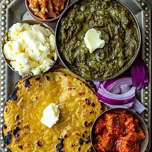 Makki di Roti with Saag