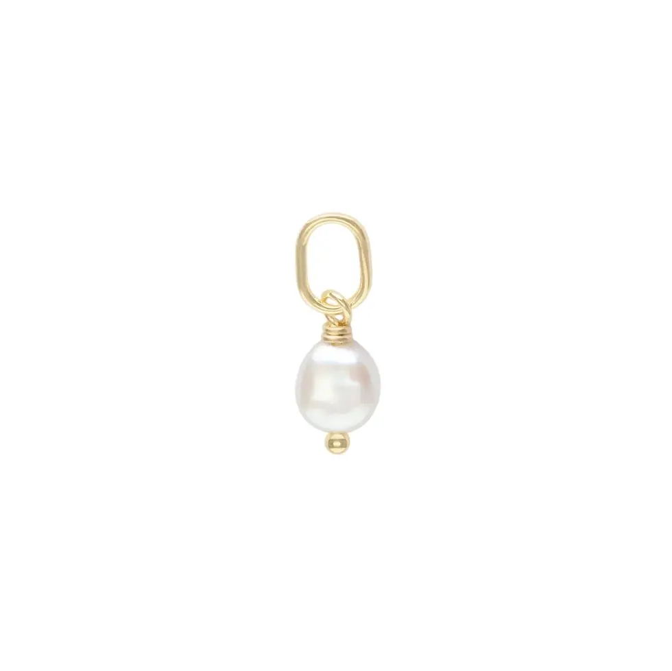 tiny keshi pearl charm