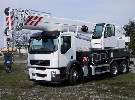 truck-mounted-telesc-cranes--mtk-35-marchetti.jpg