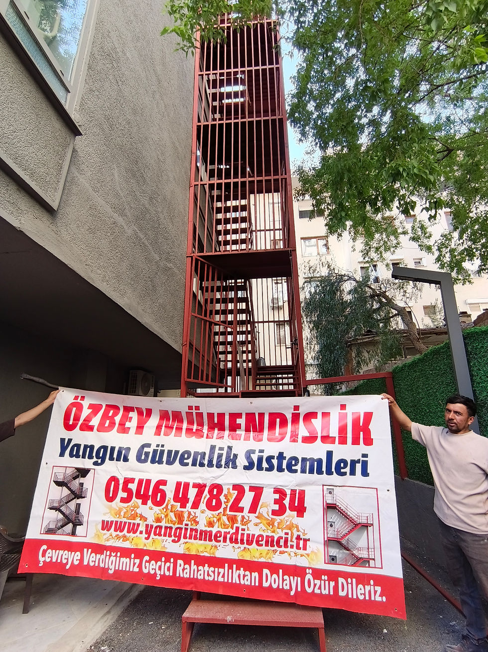 z tipi yangın merdiveni.jpg
