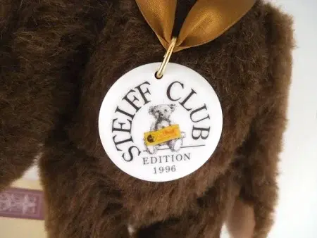 Thumbnail: Steiff Club Bear Dicky 1935 Replica 1996/1997 420078