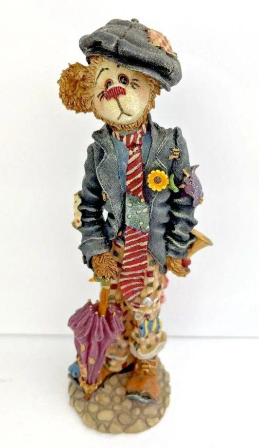 Thumbnail: Boyds Pin Folkwear Honker T Flatfoot Send in the Clowns 26426