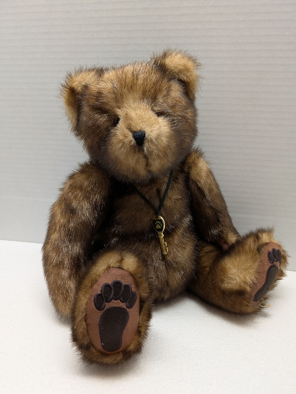 Thumbnail: Boyds Bear Plush  Bea Goodfriend Tipped 02006-90