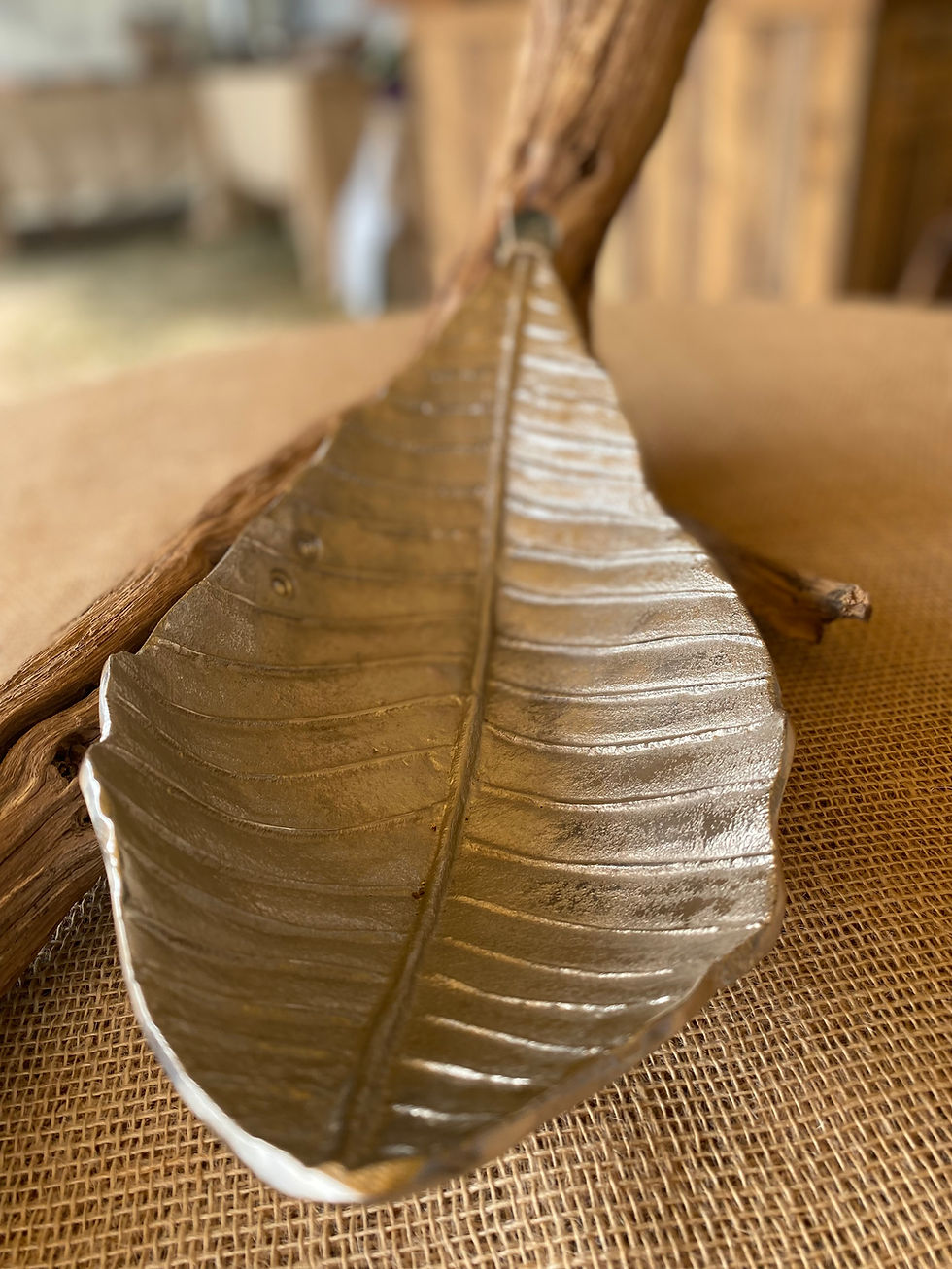 Thumbnail: Large leaf bowl