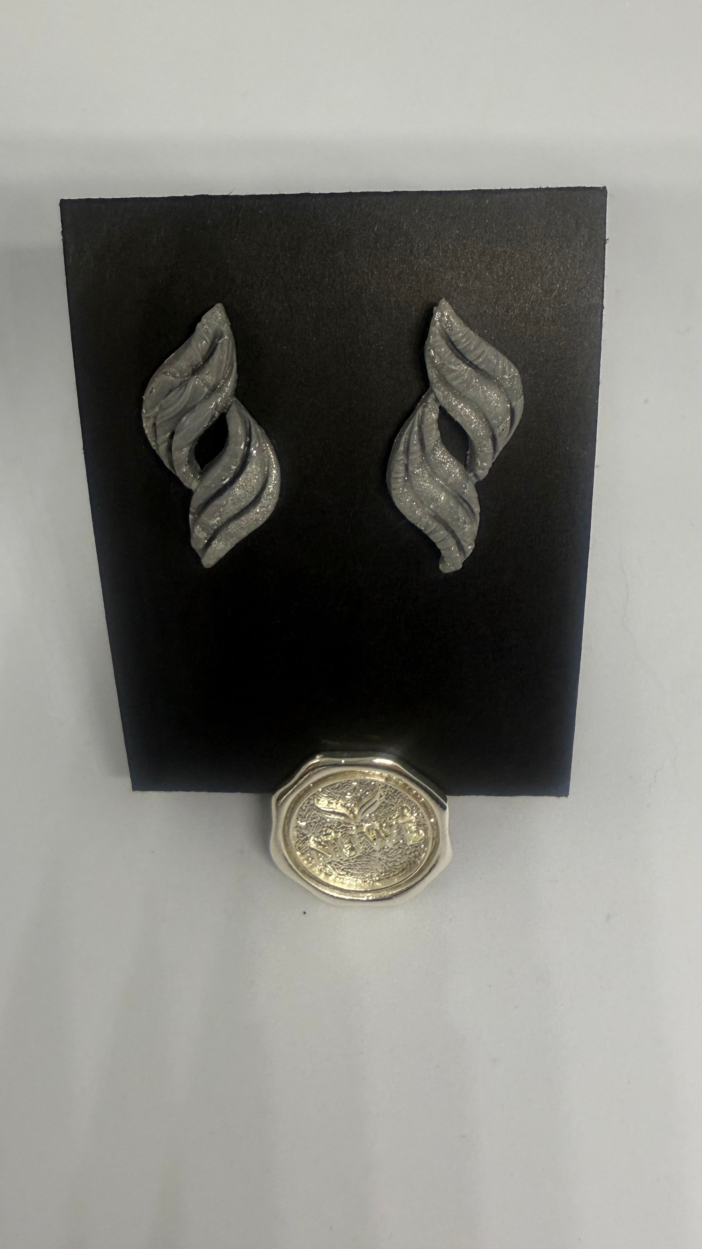 Sisli Kıvrım Küpe