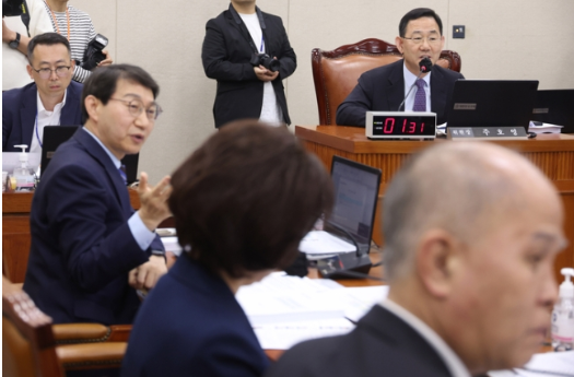 여야, '더내고 더받는' 연금안 놓고 '대립'…정부 “미래세대 부담 가중”