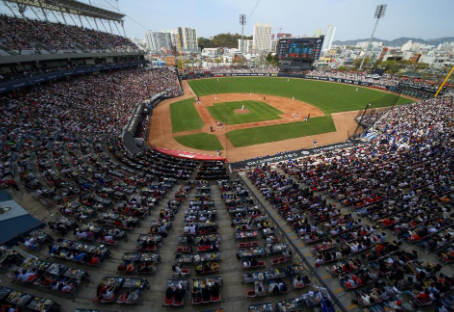(04.20.24) 프로야구 1위 KIA, 개막 후 홈 10경기 팀 최다 관중몰이
