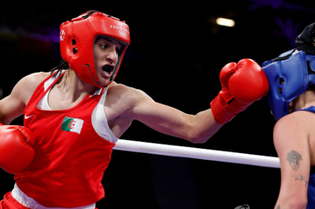 (08.04.24) '성별논란' 여자복서 칼리프, 66㎏급 4강 진출…동메달 확보(종합)