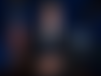 (08.10.24) 트럼프 운동화·월즈 모자…美 대선서 불붙은 ‘굿즈 전쟁’