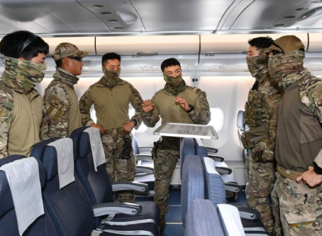 (10.20.23) 日, '탑승료 3만 엔' 논란 의식했나…자위대기로 한국인 포함 '무료' 이송