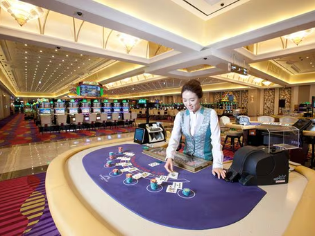 (07.13.24) 키움證 “강원랜드, 카지노 고객 감소에 변화 필요… 목표가 2만원”