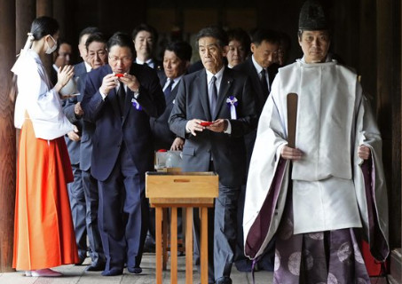 (10.18.23) 기시다 공물 봉납 이어…日의원들, 야스쿠니 신사 집단 참배