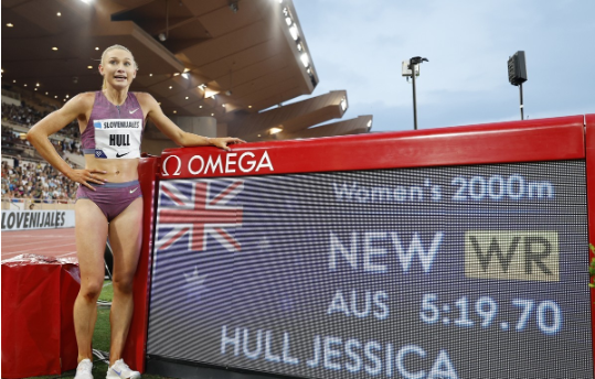 결승선 앞에서 역전…벤저민, 모나코 대회 남자 400m 허들 우승