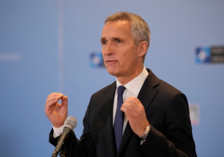 (05.28.24) 나토 수장, 우크라 지원 무기에 규제 해제 강조…EU도 논의(종합)