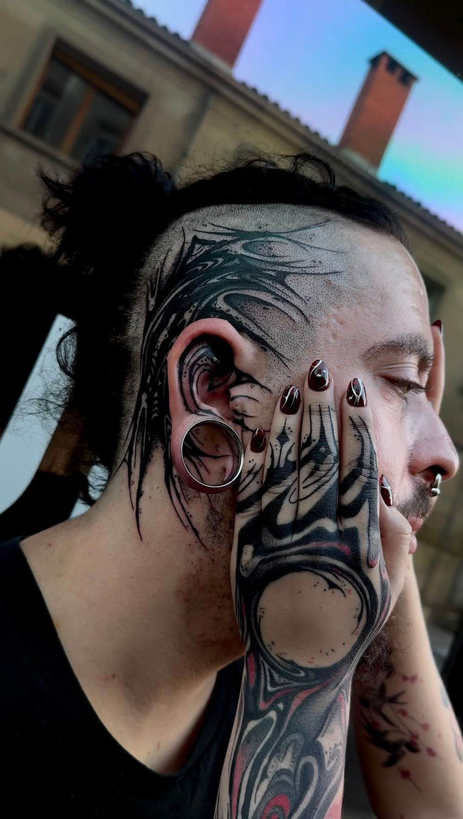 Photos et vidéos des réalisations de Levillain Tattoo, tatoueur basé à Bordeaux et membre du Collectif Tatoueurs TTF. Découvr