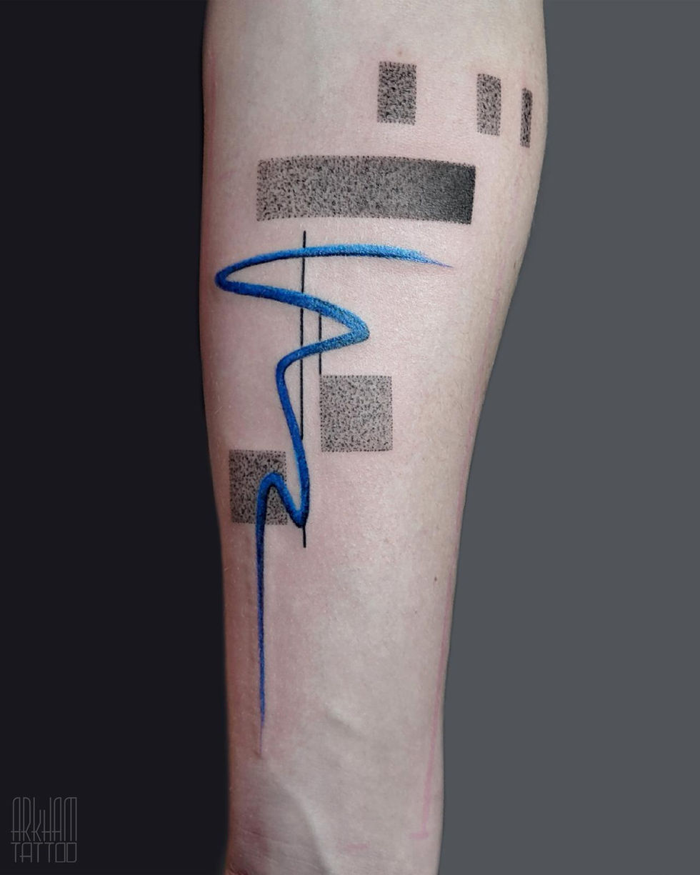 Arkham Tattoo France. Tatoueuse Quimper 29. Collectif Tatoueurs Tatouages France