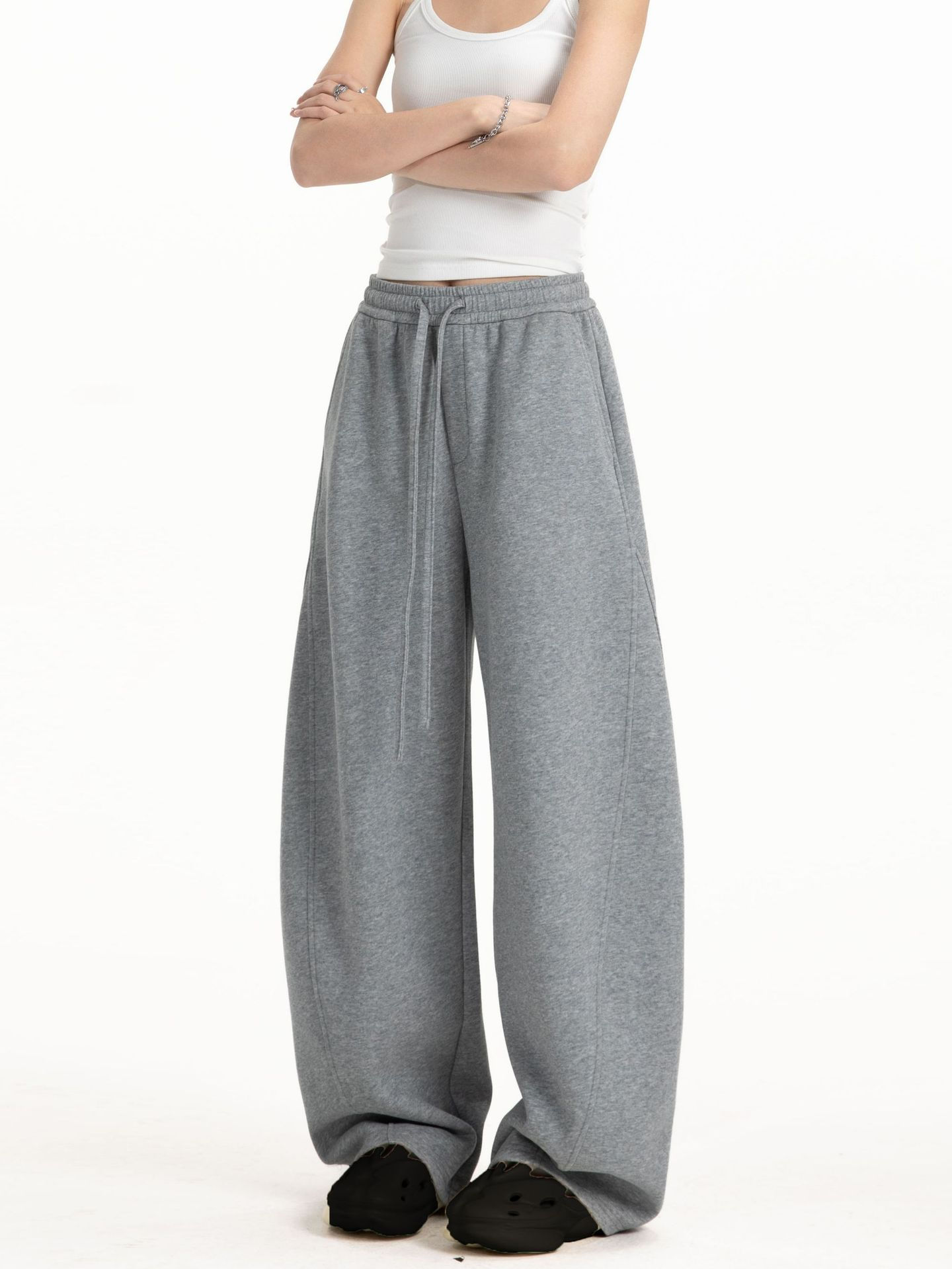 Straight-Leg Curved Knife-Style Casual Joggers