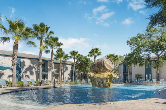 Resort Style Swimming Pool