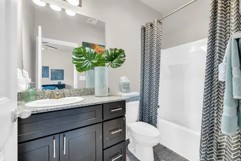 Private En-Suite Bathroom - Student Housing Near CCU