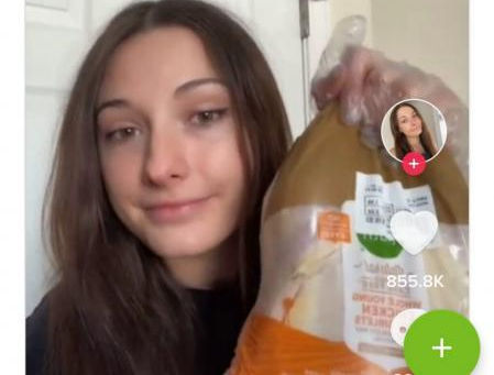 Deja su puesto en McDonald's tras subir un vídeo viral y ahora gana hasta 8.800 euros al mes