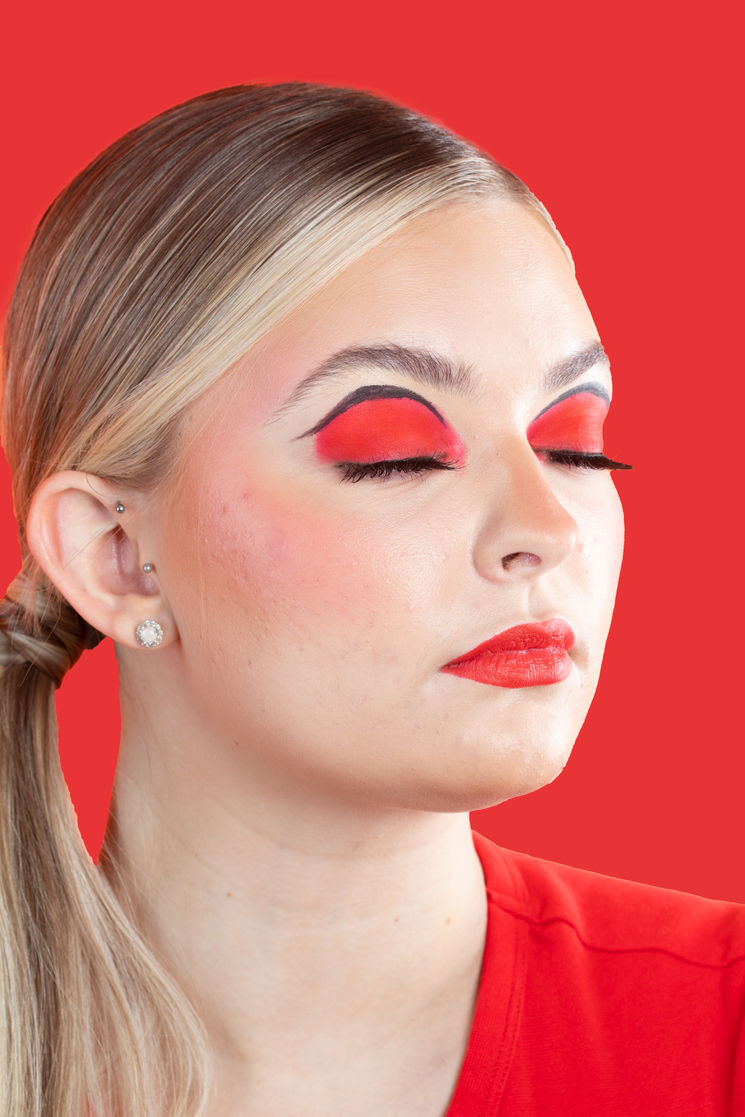 red background 18 .jpg