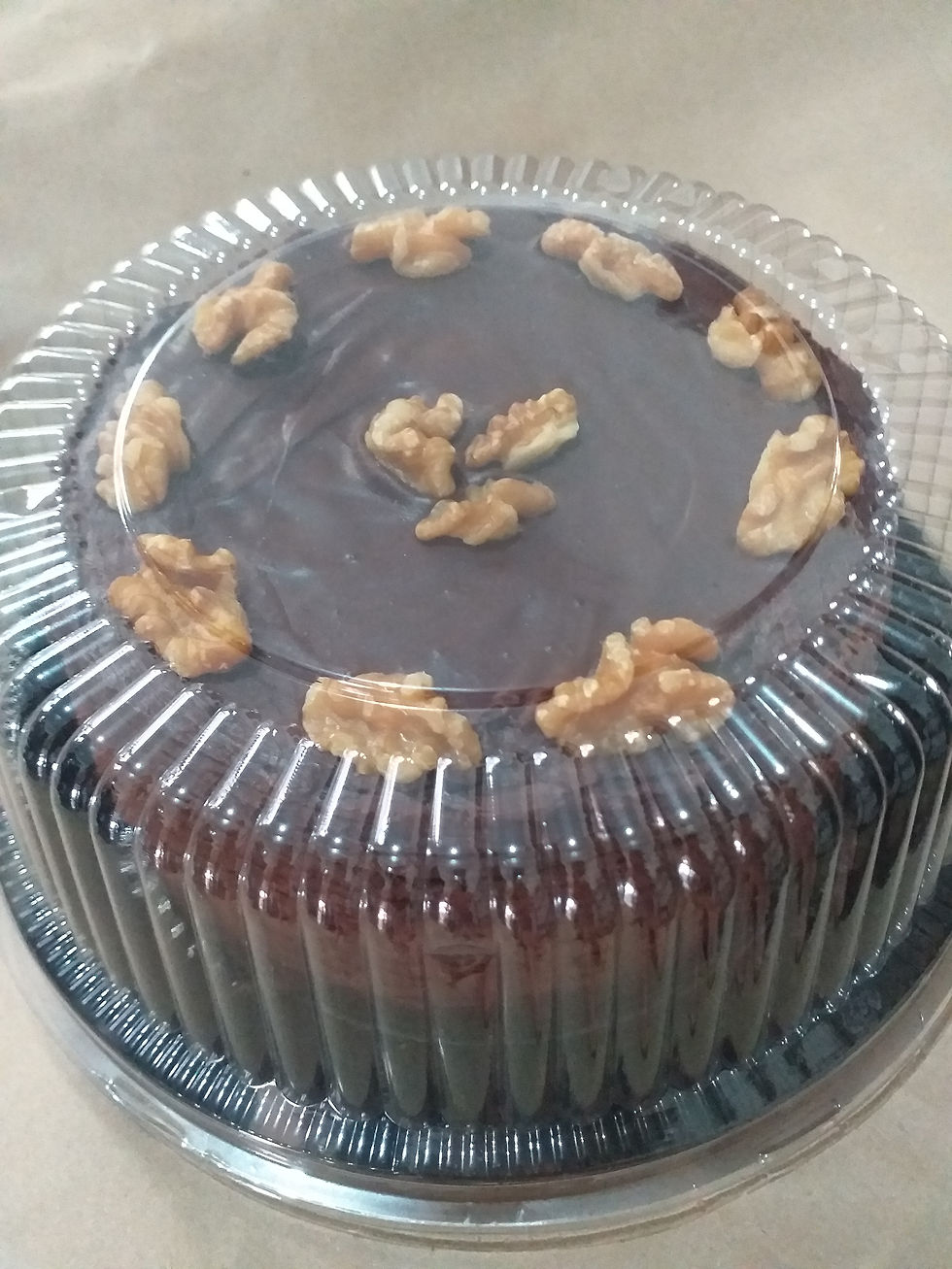 Miniatura: Bolo confeitado diâmetro pequeno com uma camada de recheio 1500g