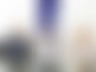 Persone che fanno networking professionale in modo divertente