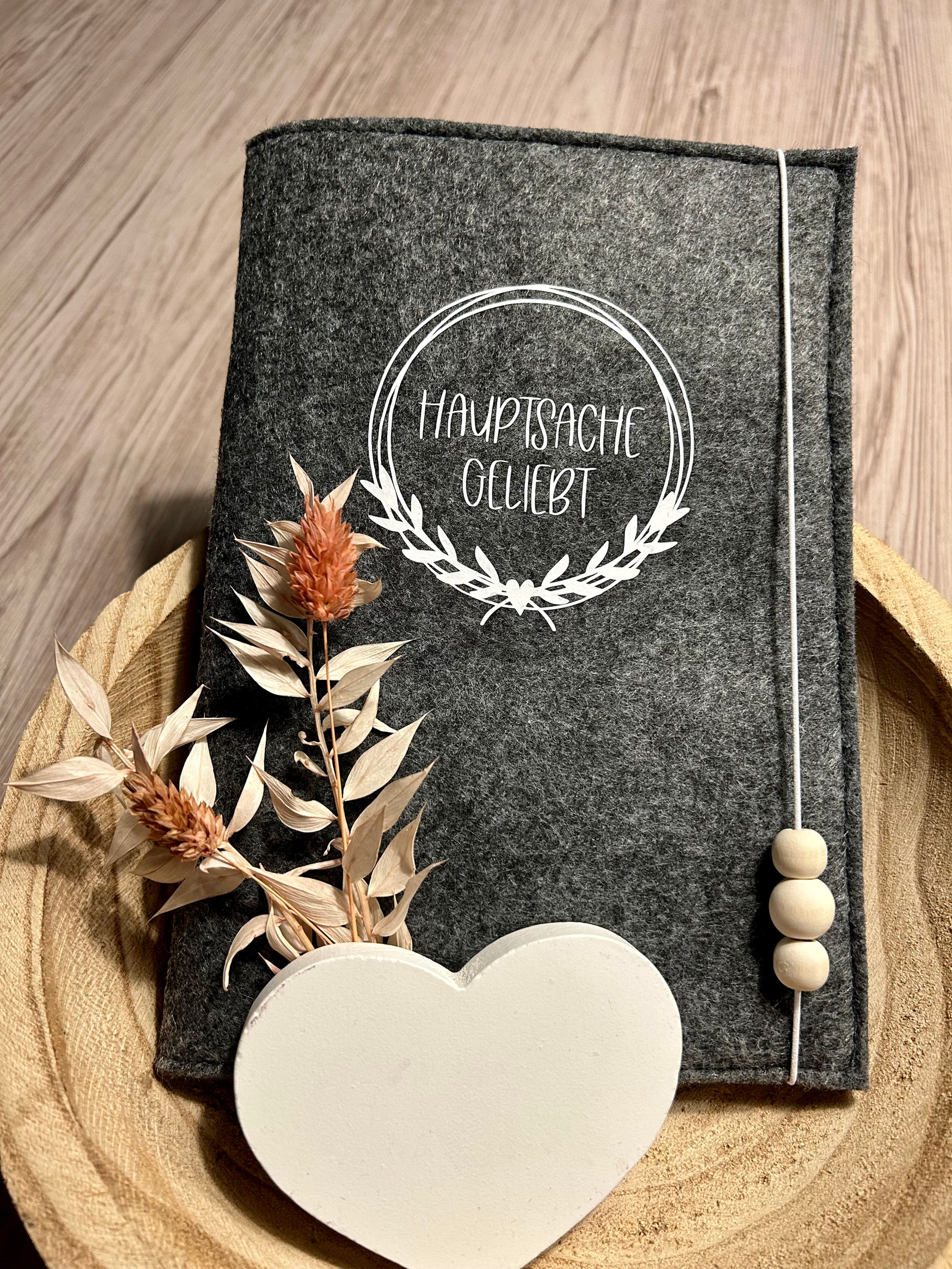 U-Heft Hülle "Hauptsache geliebt"