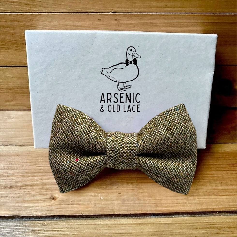Thumbnail: Olive Green Pre-Tied Bow Tie in Tweed Wool
