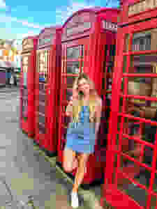 travel nurse and lifestyle blogger kirsten conrad london phonebox