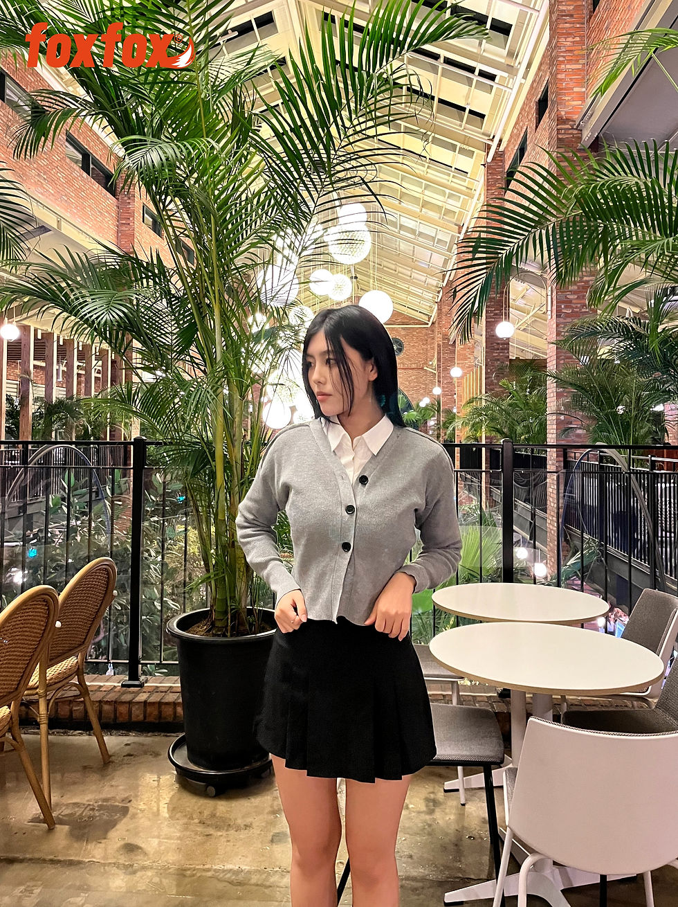 Miniatura: Simple basic knit cardigan