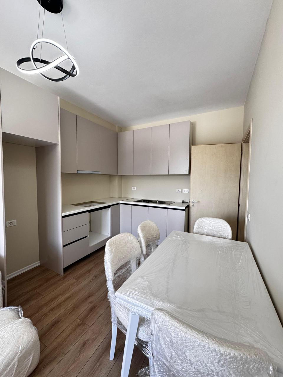 Thumbnail: Apartament 2+1 per shitje tek Kompleksi Molla ne Astir.