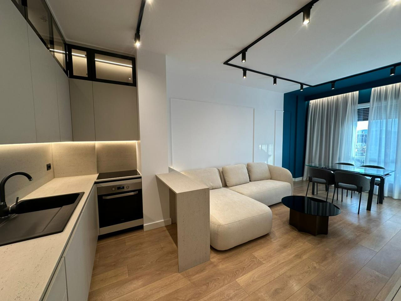 Apartament 1+1+Parking per qira tek Residenca Erli ne Porcelan.