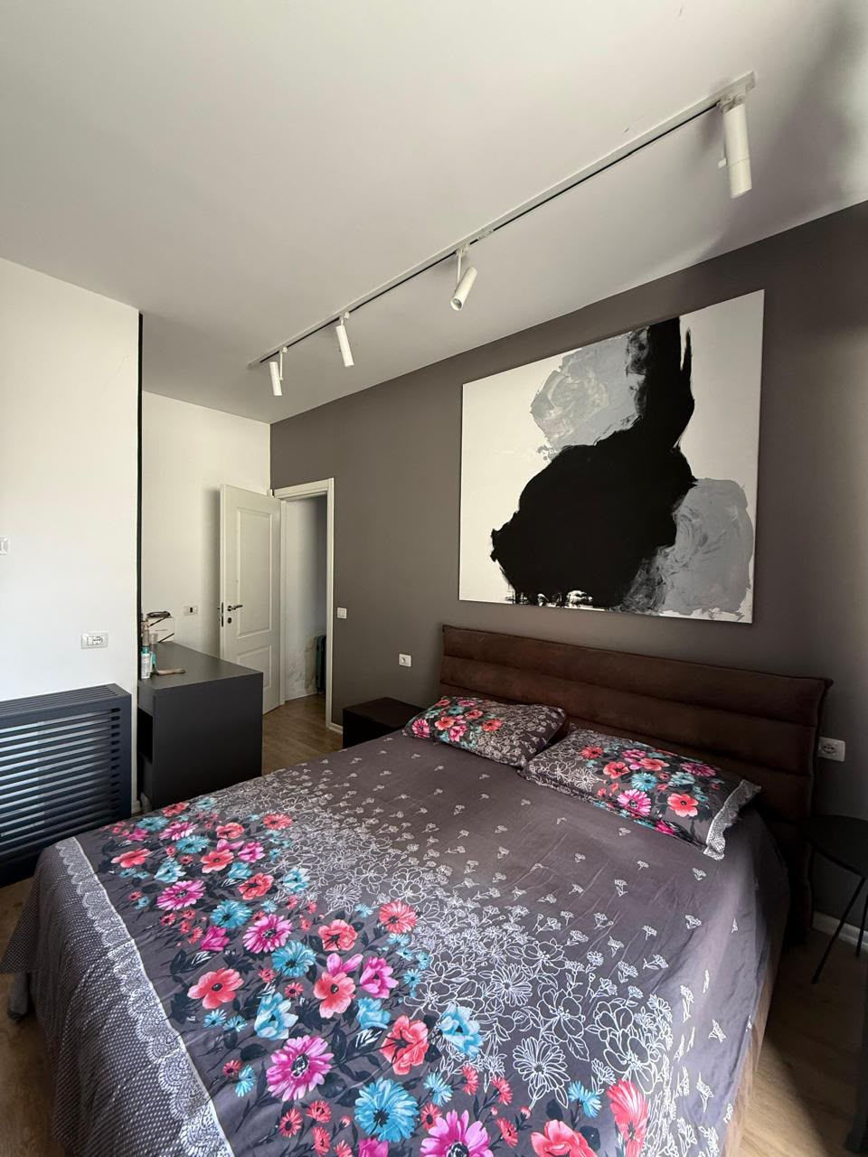Thumbnail: Apartament 2+1 per shitje tek Rruga e Kosovareve.