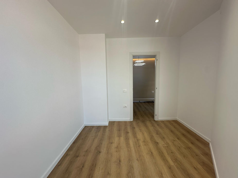 Thumbnail: Apartament 2+1 per shitje ne Pazarin e Ri.
