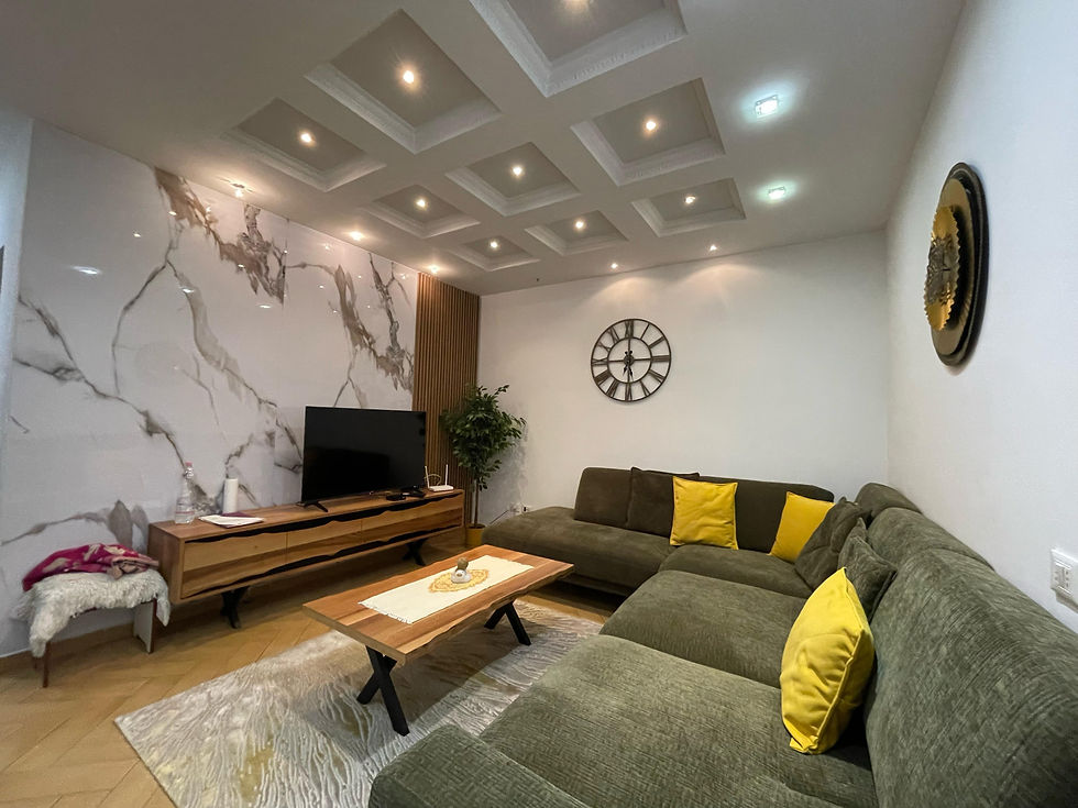 Apartament 2+1 per qira tek Galeria ne Rrugen e Barrikadave.