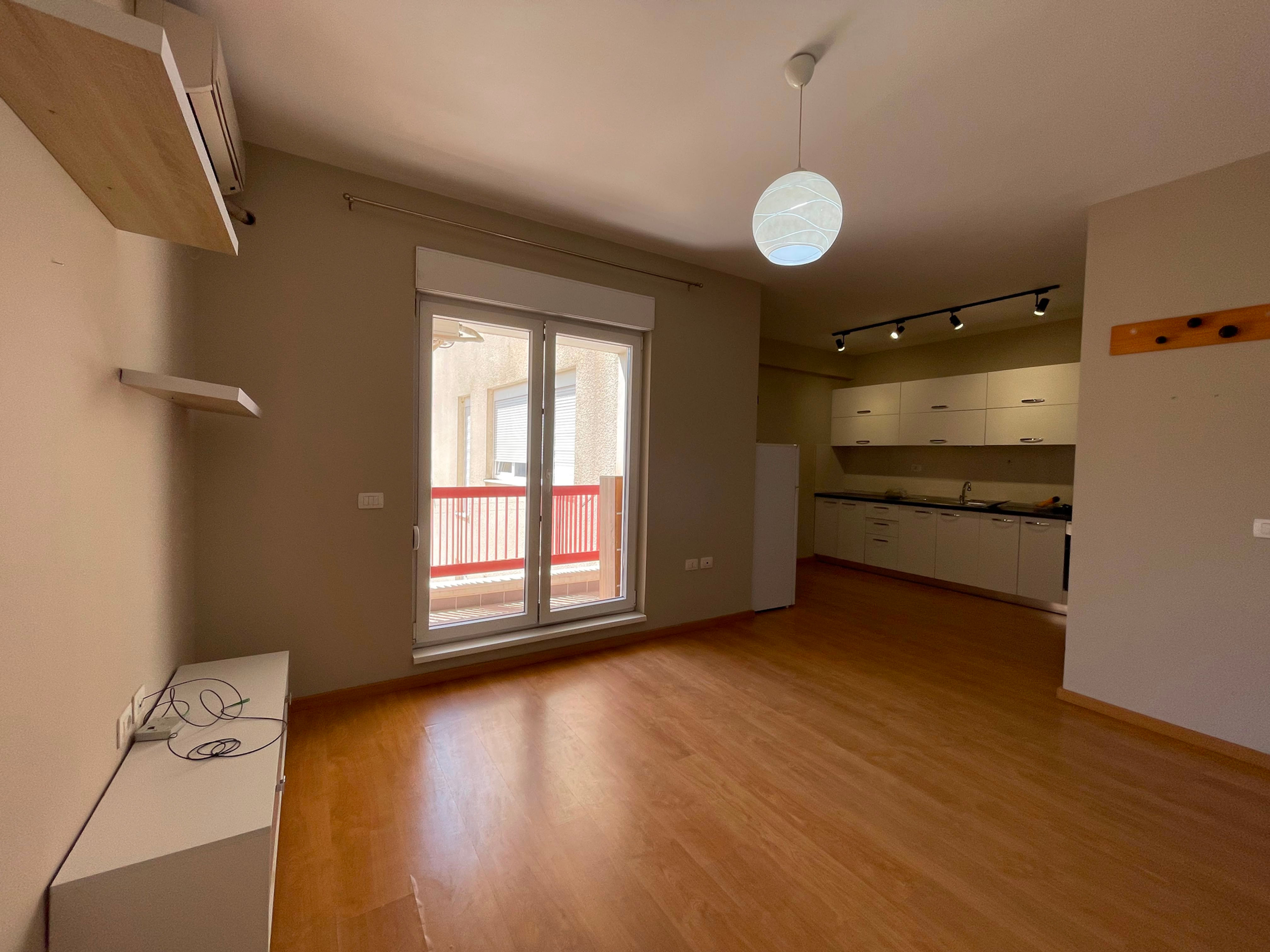 Apartament 1+1 per qira tek tek Kompleksi Kontakt prane Ish-Parkut.
