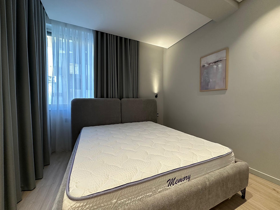 Thumbnail: 3 Apartament Studio per shitje tek Pazari i Ri.