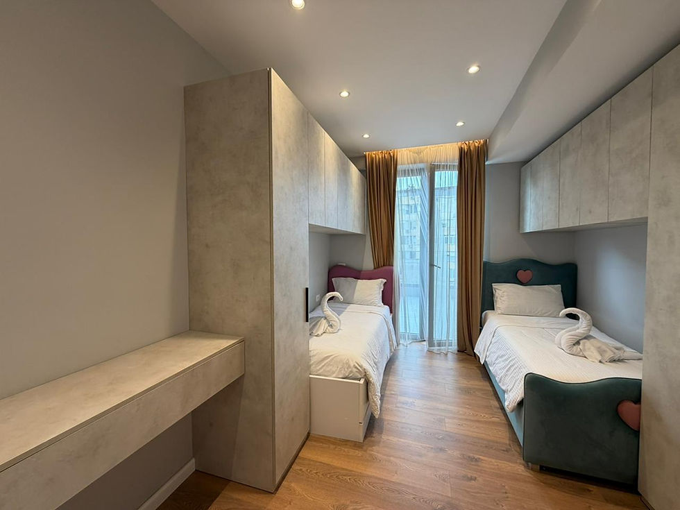 Thumbnail: Apartament 3+1+Parking per qira tek Kompleksi Olimpik tek Komuna e Parisit.