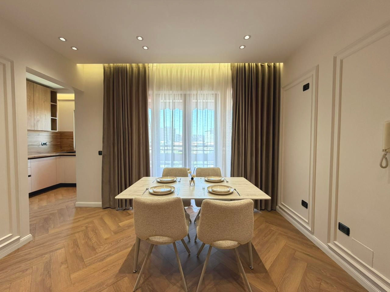 Apartament 2+1 per shitje perball Delijorgjit.