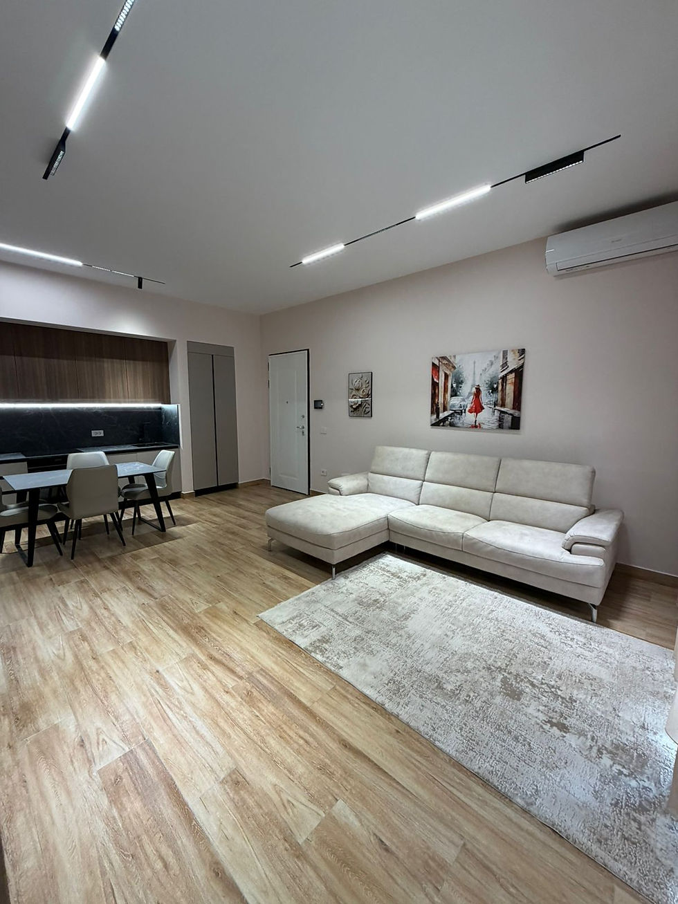 Thumbnail: Apartament 1+1 per qira tek Kompleksi Delijorgji.