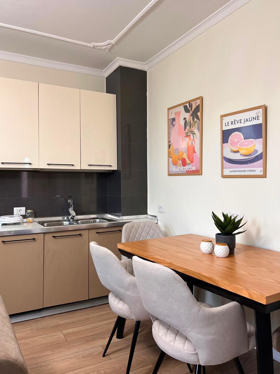 Thumbnail: Apartament 3+1 per qira tek Ish-Ekspozita.