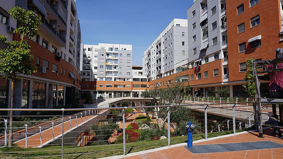 Ambient biznesi per shitje tek Tower Bridge 3 ne Oxhak.