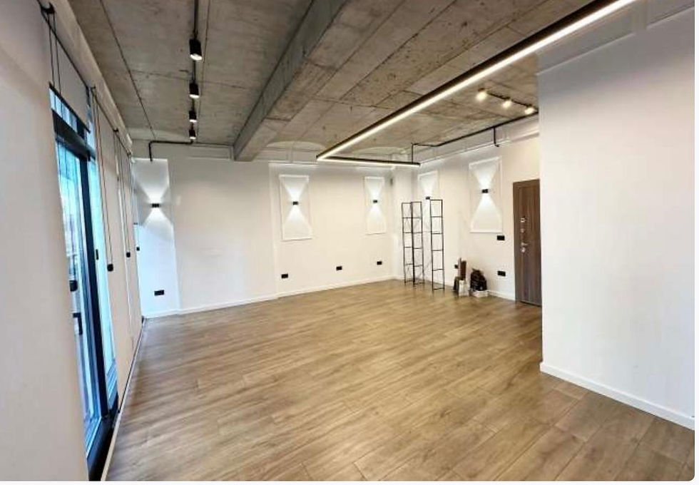 Ambient Zyre per qira tek Vila Gold tek Selvia.